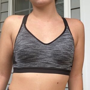vs sports bra
